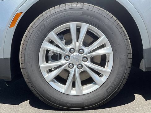Used 2025 Cadillac XT5 Luxury w/ LPO, Floor Liner Package FWD image 43