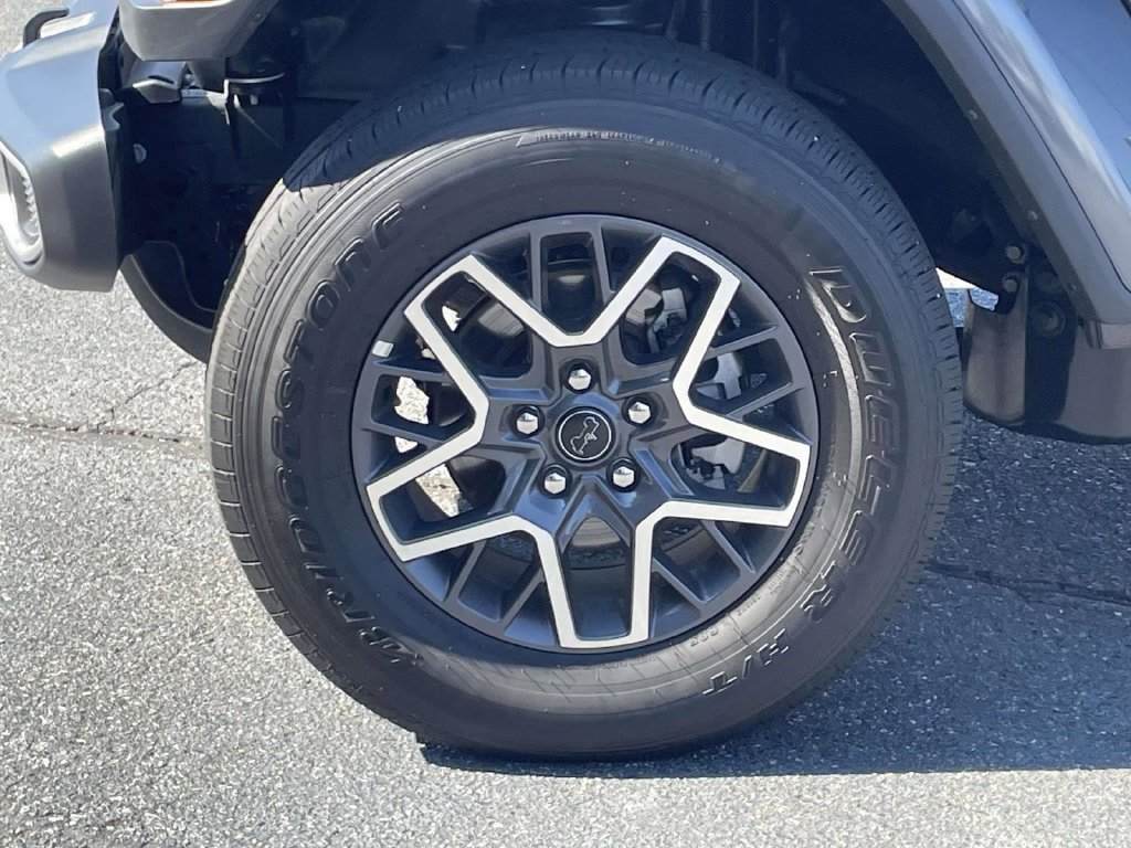 Certified 2026 Jeep Wrangler Unlimited Sahara AWD/4WD image 12