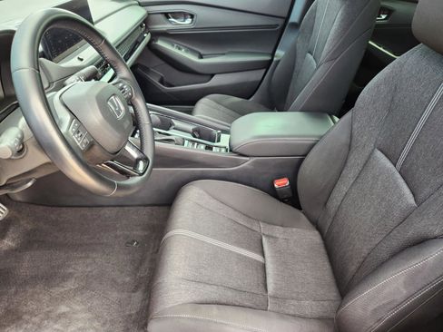 Used 2023 Honda Accord Sport image 13