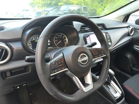 Used 2024 Nissan Versa SR FWD image 14