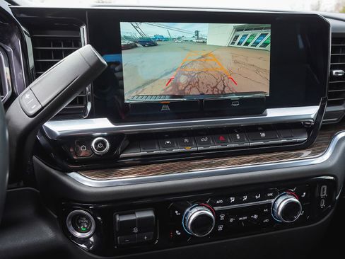 Used 2023 GMC Sierra 1500 Elevation image 26