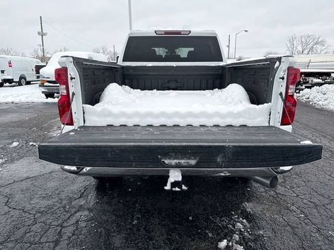 Used 2024 Chevrolet Silverado 2500 LT AWD/4WD image 24