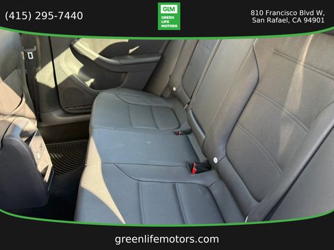 Used 2011 Volkswagen Jetta SE FWD image 24