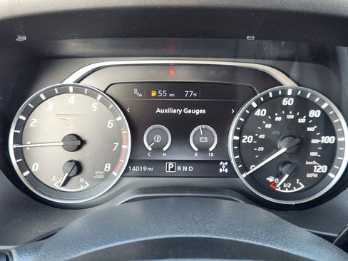 Used 2024 Nissan Titan SV w/ SV Convenience Package image 13