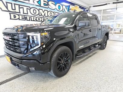 Used 2024 GMC Sierra 1500 Elevation
