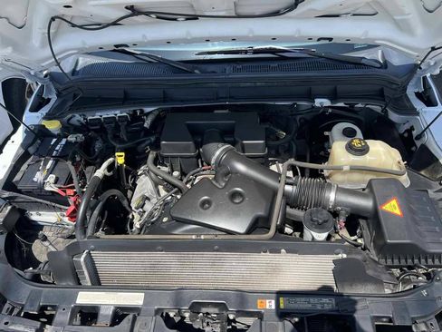 Used 2011 Ford F250 XL AWD/4WD image 9