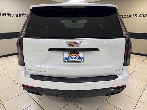 Used 2025 Cadillac Escalade Sport w/ Touring Package image 5