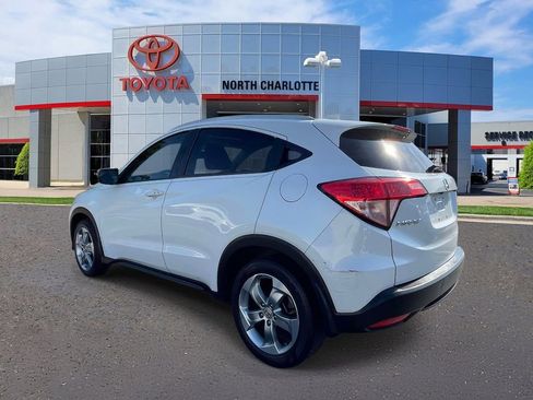 Used 2017 Honda HR-V EX-L image 4