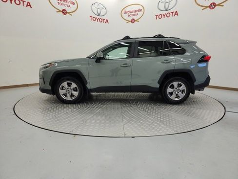Used 2023 Toyota RAV4 XLE w/ Convenience Package image 5