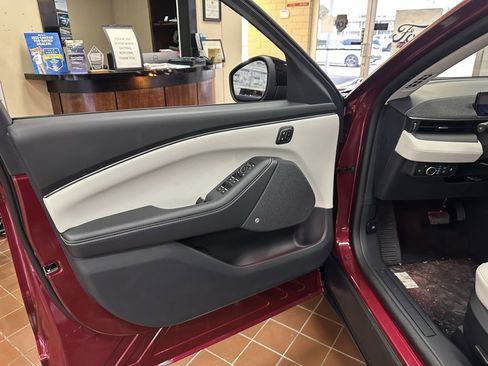 New 2025 Ford Mustang Mach-E Premium image 10