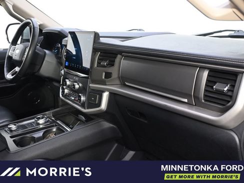 Used 2022 Ford Expedition XLT AWD/4WD image 15