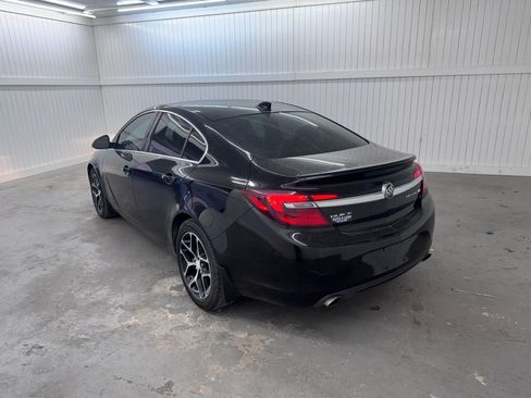 Used 2017 Buick Regal Sport Touring image 7