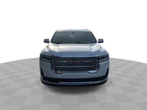 Used 2021 GMC Acadia Denali w/ Denali Ultimate Package image 3