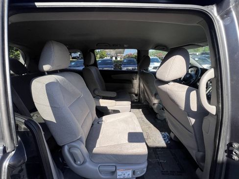 Used 2014 Honda Odyssey LX image 12