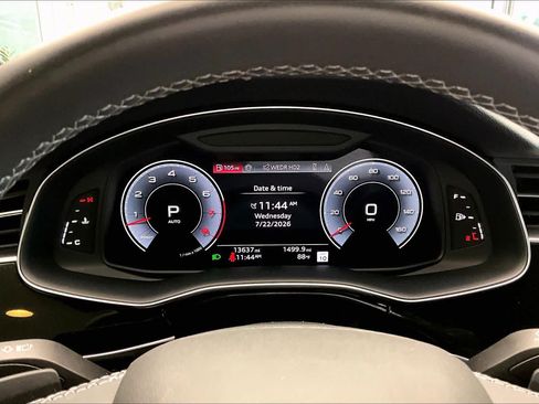 Certified 2025 Audi Q8 Premium Plus AWD/4WD image 25