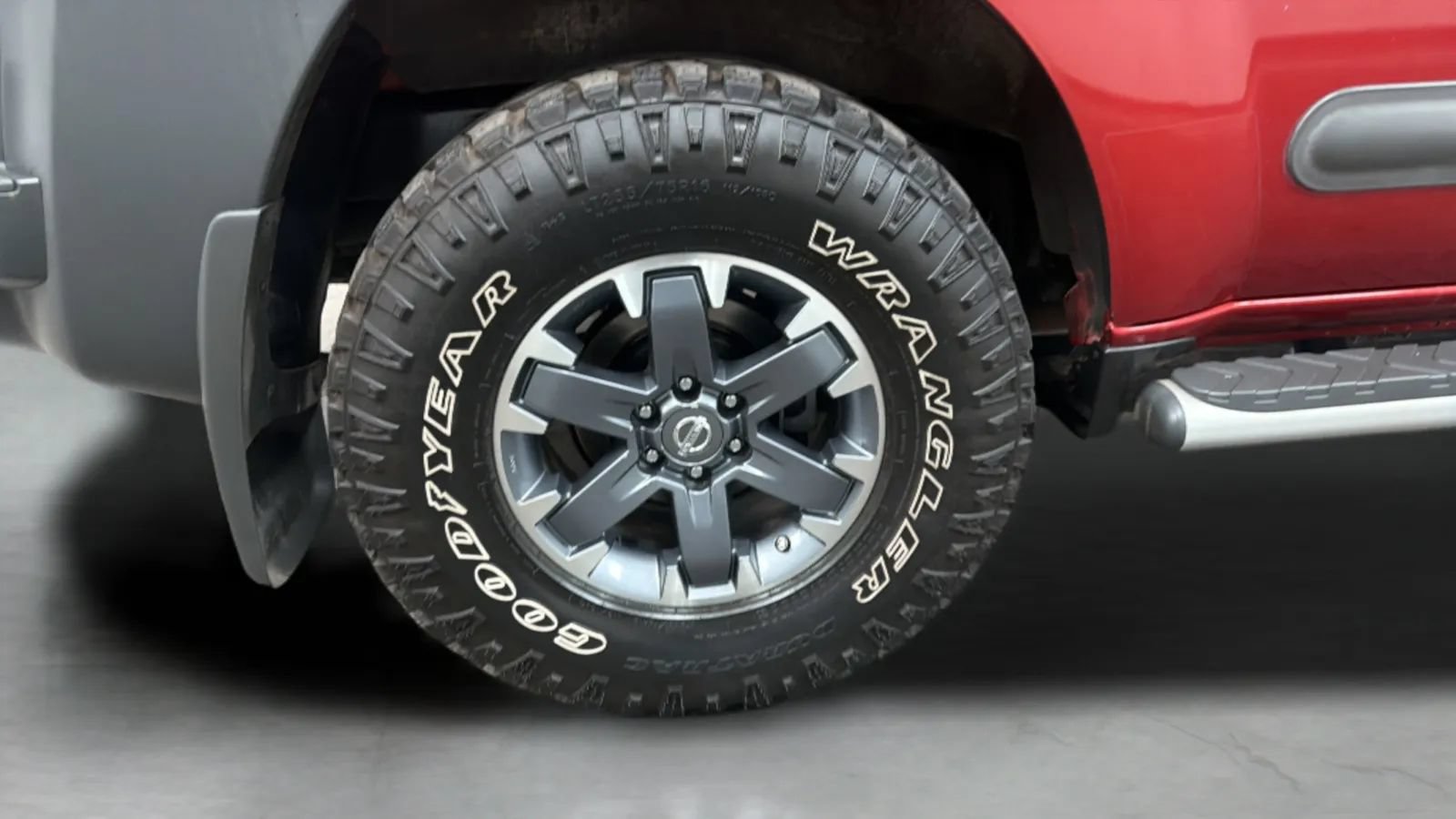 Used 2015 Nissan Xterra PRO-4X w/ Nevada Tow Package AWD/4WD image 26