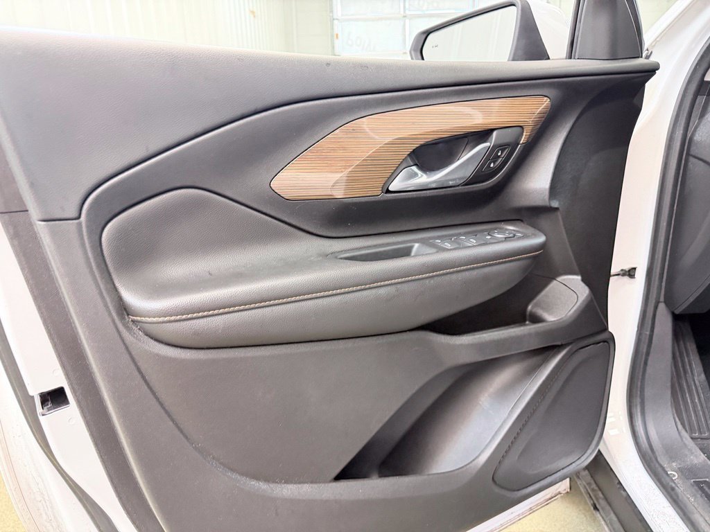 Used 2019 GMC Terrain SLE w/ Driver Convenience Package FWD image 8