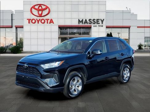 Used 2023 Toyota RAV4 XLE FWD image 7