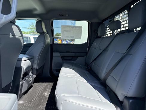 New 2026 Ford F350 XL w/ XL Chrome Package RWD image 11