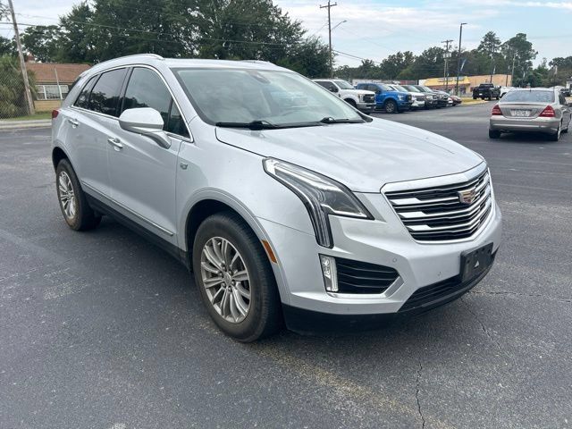 Used 2017 Cadillac XT5 Luxury w/ Driver Awareness Package FWD image 6