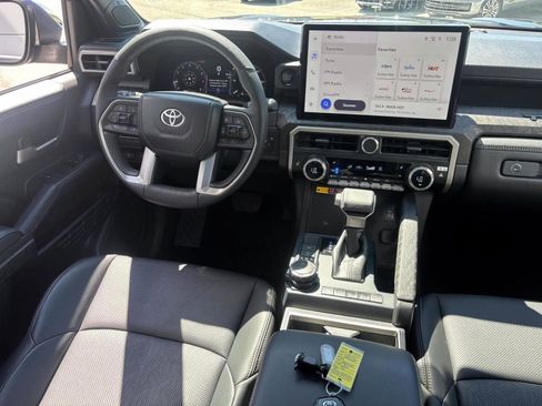 Used 2024 Toyota Tacoma Limited w/ Limited Package (LT) image 32