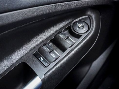 Used 2016 Ford Escape Titanium image 28