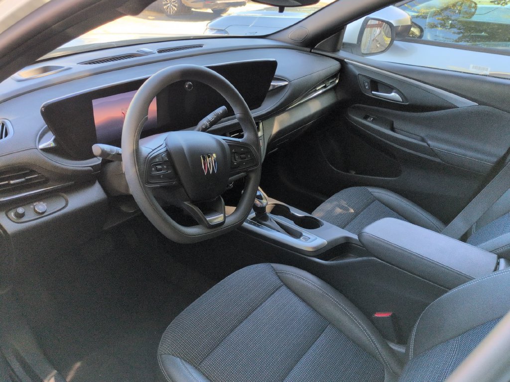 Used 2026 Buick Envista Preferred FWD image 3