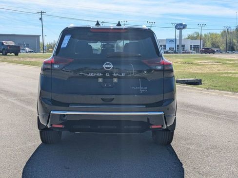 New 2026 Nissan Rogue Platinum w/ Tech Package AWD/4WD image 4