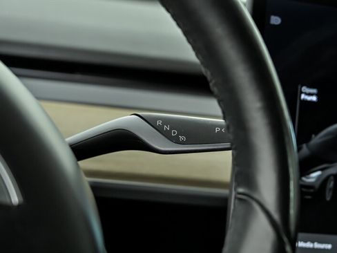 Used 2018 Tesla Model 3 Mid Range RWD image 23