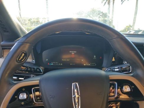 Certified 2022 Lincoln Corsair Reserve w/ Elements Package image 25