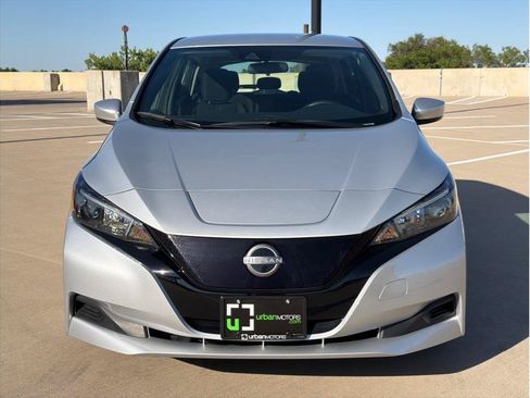 Used 2024 Nissan Leaf S FWD image 2
