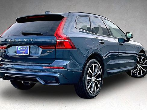 Certified 2023 Volvo XC60 B5 Plus w/ Climate Package image 6