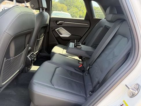 Used 2025 Audi Q3 2.0T Premium w/ Convenience Package AWD/4WD image 17