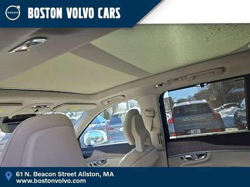 Used 2022 Volvo XC90 T8 Inscription image 15