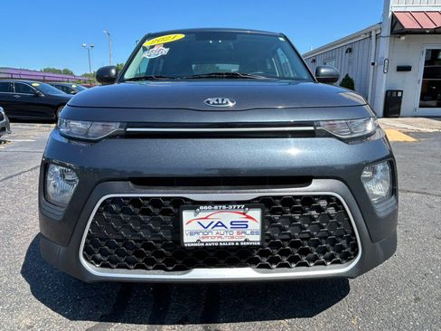 Used 2021 Kia Soul LX FWD image 2