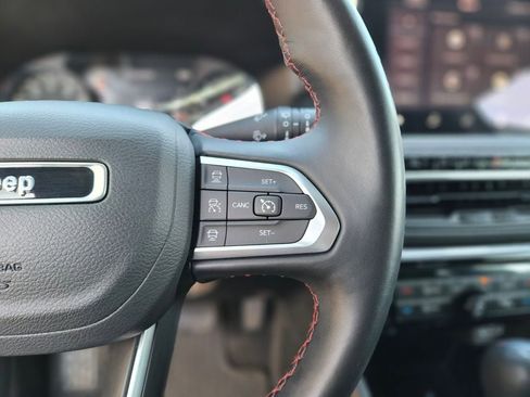 Used 2022 Jeep Compass Trailhawk w/ Trailhawk Convenience Group image 28