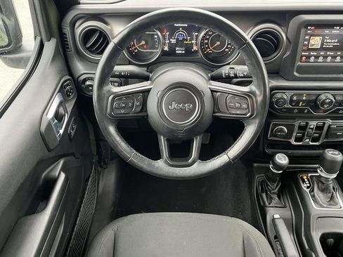 Used 2021 Jeep Wrangler Unlimited Sport image 17