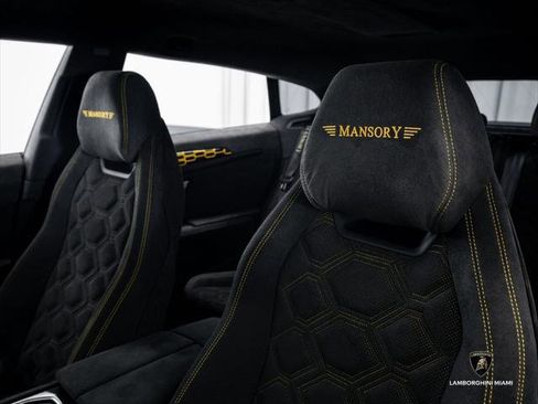 Used 2019 Lamborghini Urus AWD/4WD image 46