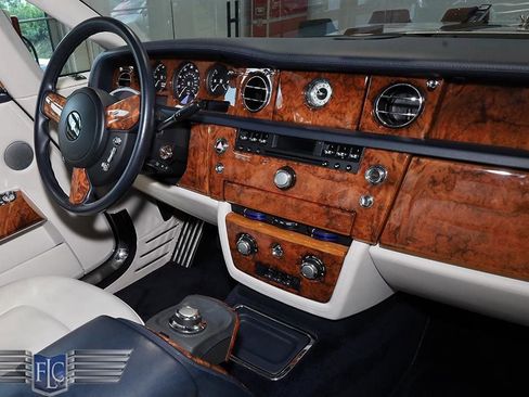 Used 2010 Rolls-Royce Phantom Coupe RWD image 25