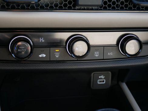 Used 2024 Honda HR-V LX image 23