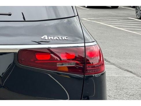 Used 2024 Mercedes-Benz GLS 450 4MATIC image 21