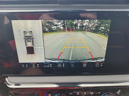 Certified 2025 GMC Sierra 1500 AT4 w/ AT4 Premium Package AWD/4WD image 20