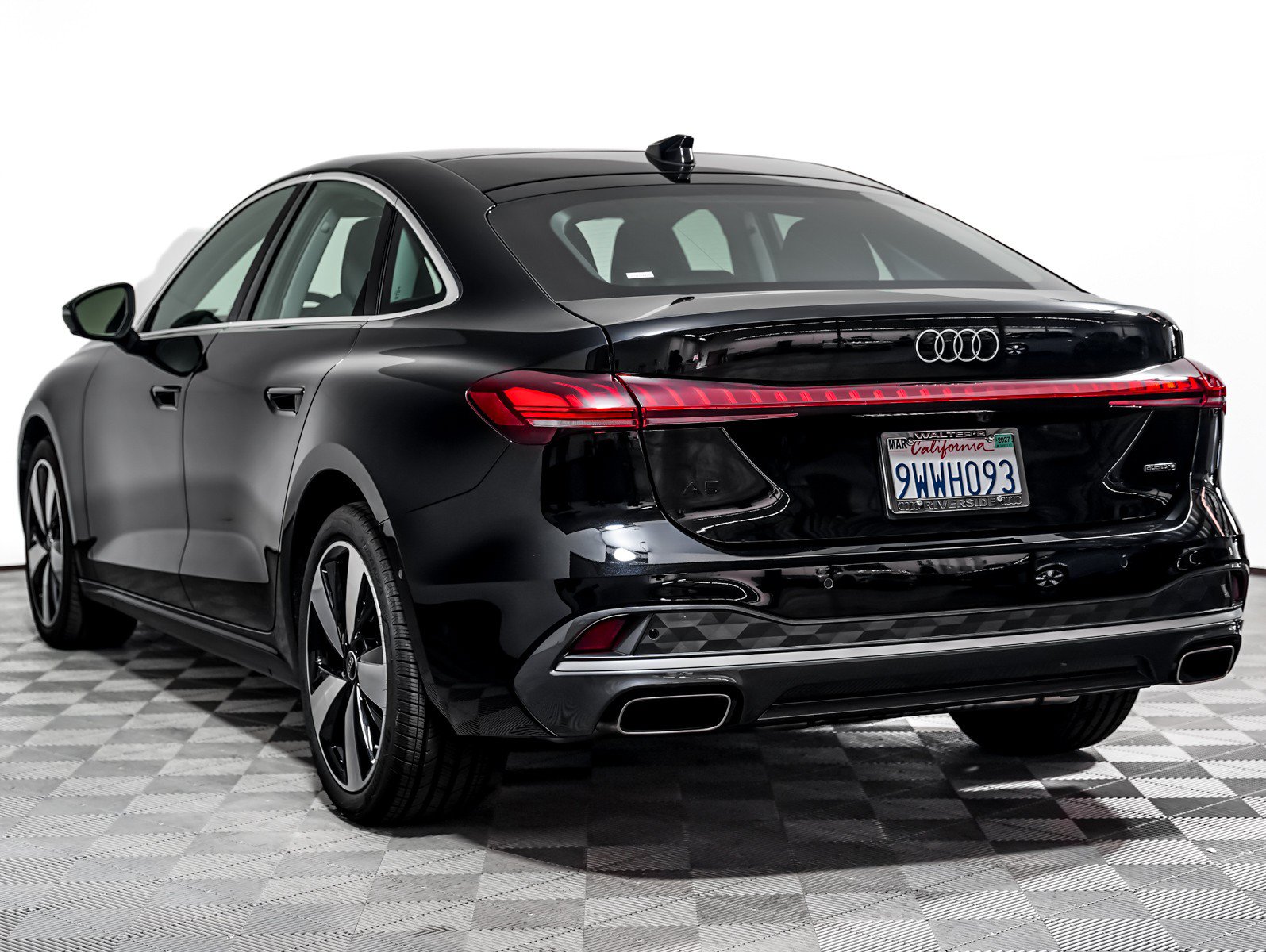 Used 2025 Audi A5 Premium Plus AWD/4WD image 2