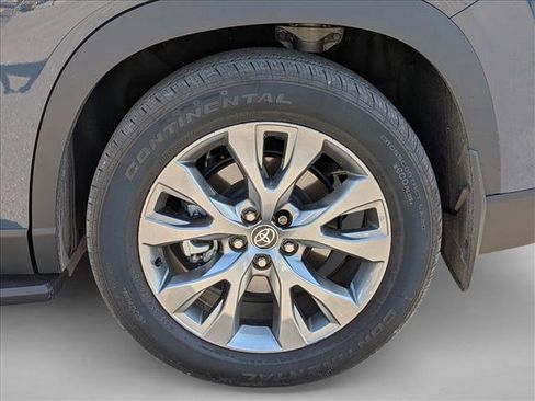 Used 2025 Toyota Grand Highlander AWD Hybrid image 3