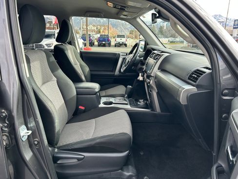 Used 2020 Toyota 4Runner SR5 image 29