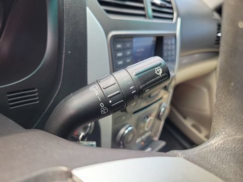 Used 2015 Ford Explorer FWD image 25