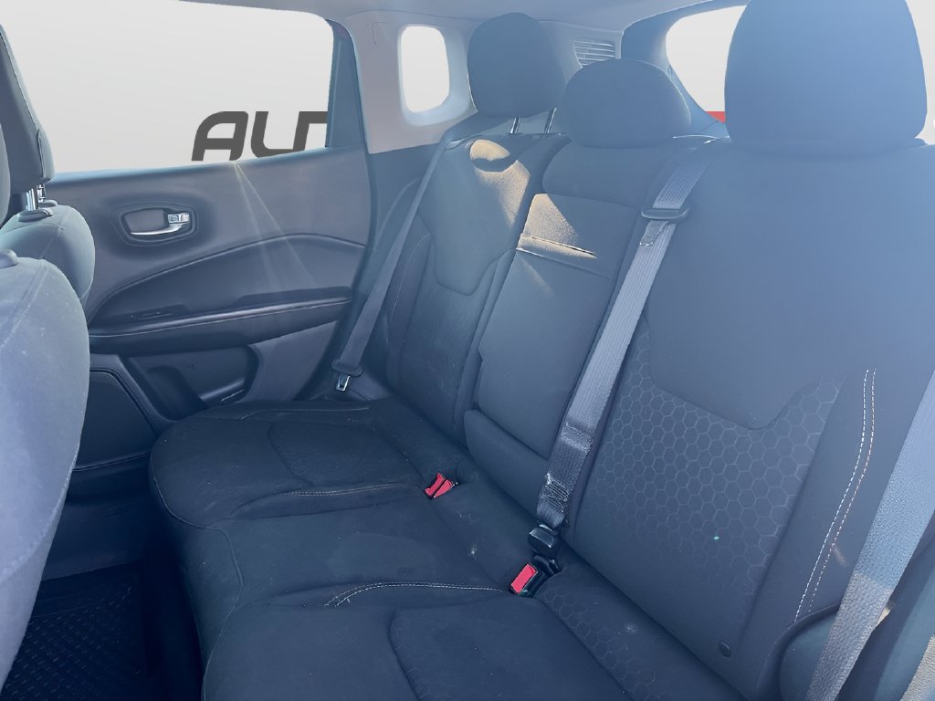 Used 2018 Jeep Compass Sport w/ Cold Weather Group AWD/4WD image 22