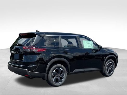 Certified 2026 Nissan Rogue SV AWD/4WD image 5