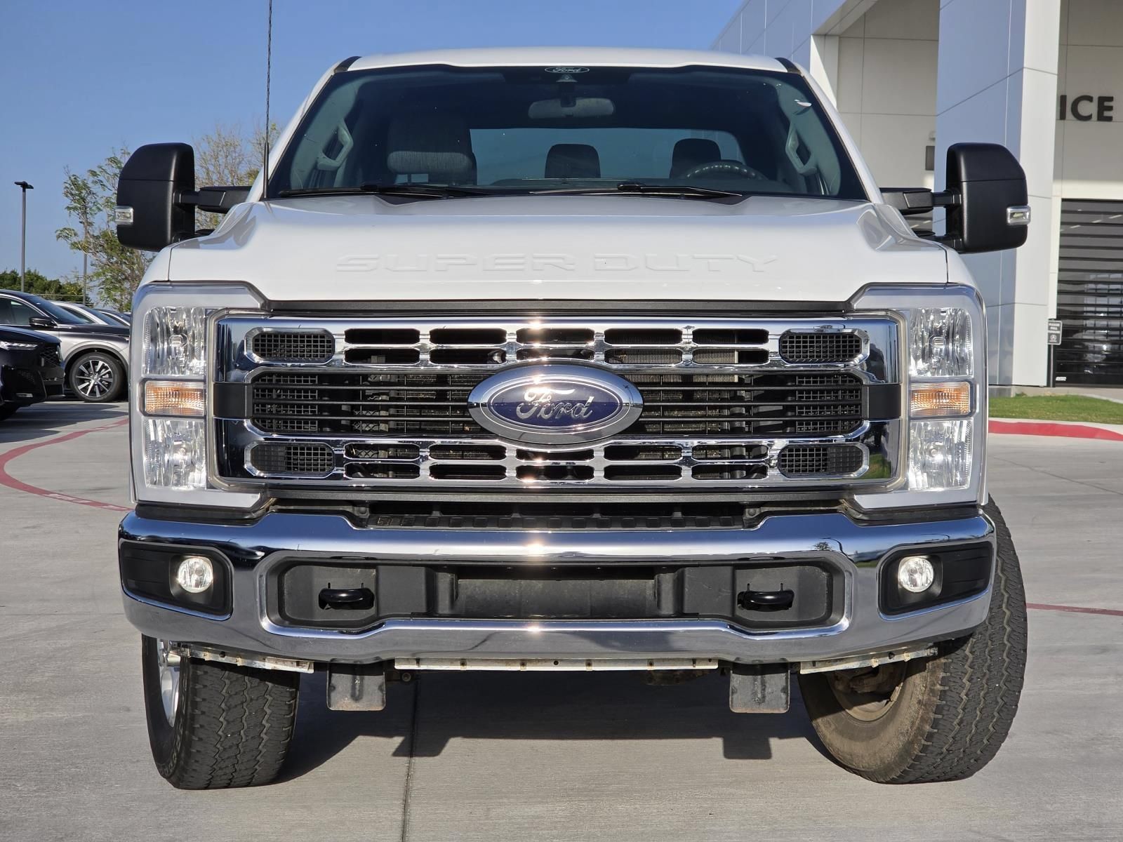 Used 2025 Ford F250 XLT w/ FX4 Off-Road Package AWD/4WD image 2