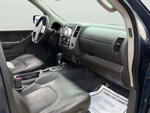 Used 2020 Nissan Frontier PRO-4X w/ Pro-4x Utility Package image 15